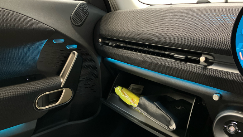 MINI Aceman 135kW E Classic 43kWh 5dr Auto Electric Hatchback